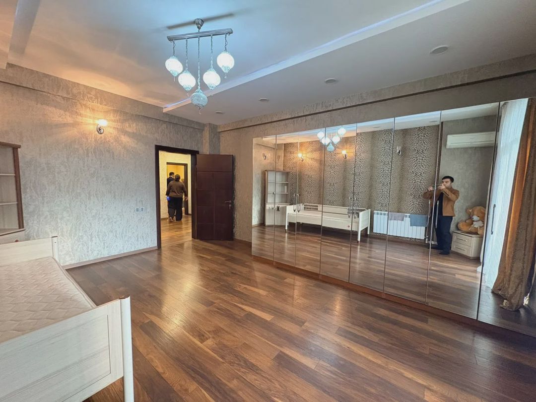 4 otaqlı mənzil 200 m² kirayə verilir Bakı, Xətai r — Mənzil, Bakı (5)