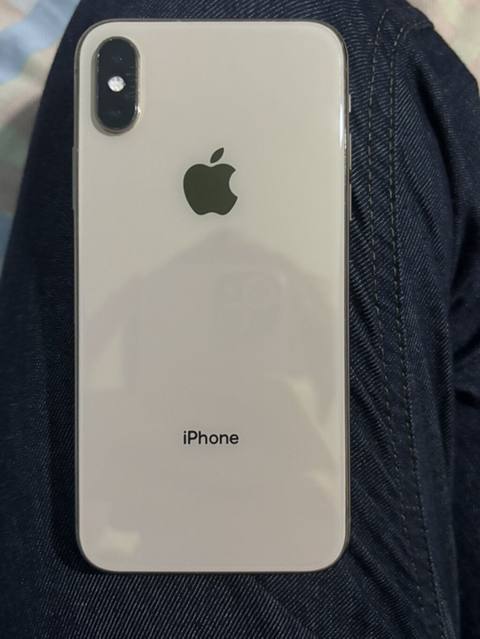 IPhone Xs, 256 GB, Gümüşü, Face ID — 200 ₼ · Xırdalan · Apple iPhone IPhone Xs, 256 GB, Gümüşü, Face ID — Xırdalan