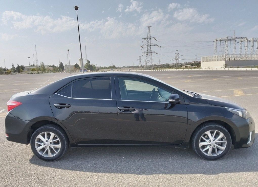 Toyota Corolla, 2014 il, 400000 km, 1.6 L 99-QU-690 — Avtomobillər, Bakı (3)