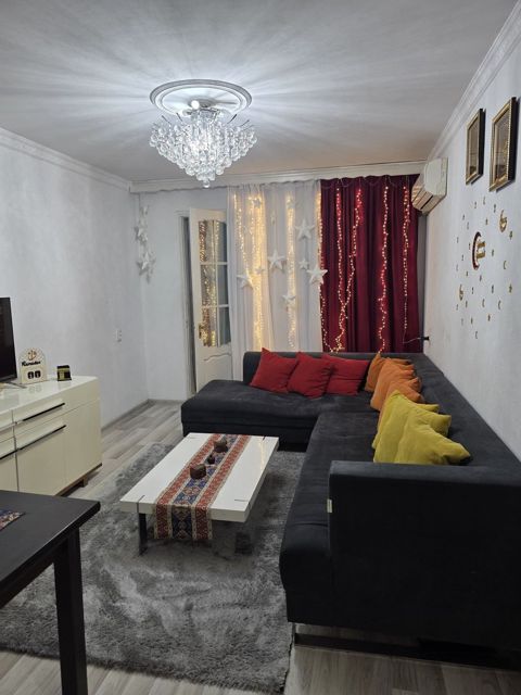 Satılır 3 otaqlı köhnə tikili 54 m² — Bakı
