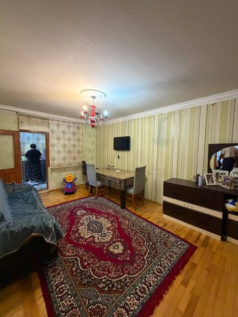 Satılır 4 otaqlı köhnə tikili 90 m² — 165 000 ₼ · Bakı · Mənzil Satılır 4 otaqlı köhnə tikili 90 m² — Bakı
