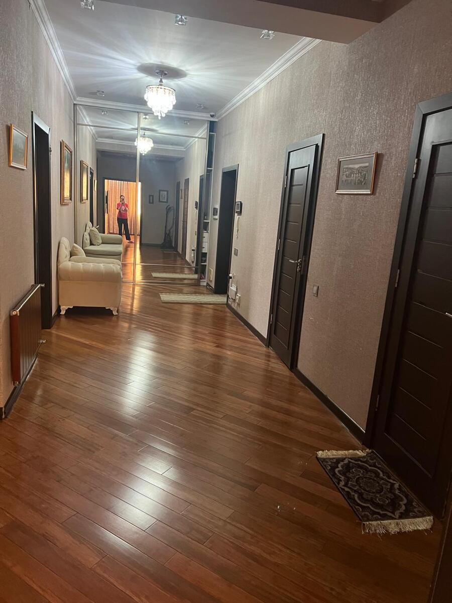 Satılır 3 otaqlı yeni tikili 130 m² — Mənzil, Bakı (2)