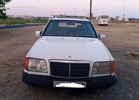 Mercedes-Benz W124: 2.5 l 1995 il Universal — ავტომობილები