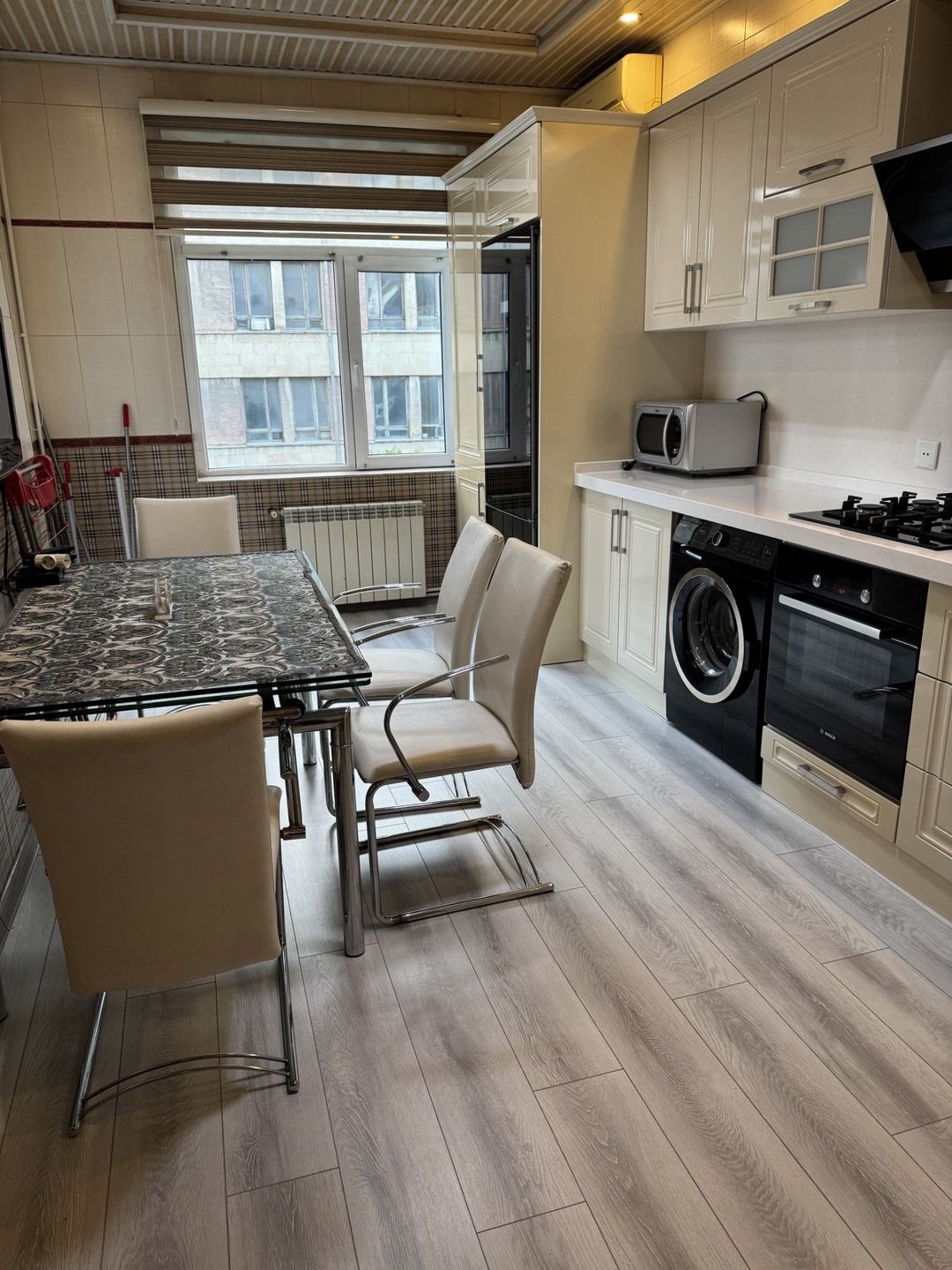 İcarəyə verilir 3 otaqlı yeni tikili 135 m² — Mənzil, Bakı (8)