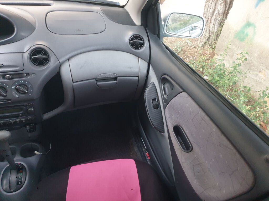Toyota Vitz: 1 l 2000 il Hetçbek — Avtomobillər, Neftçala (9)