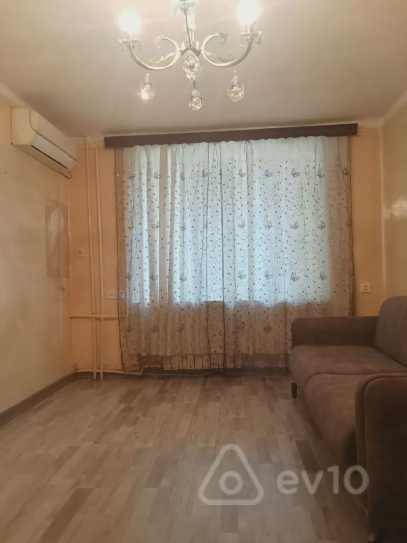For sale: 1-room apartment (old building), 30 m² — Mənzil, Bakı (2)