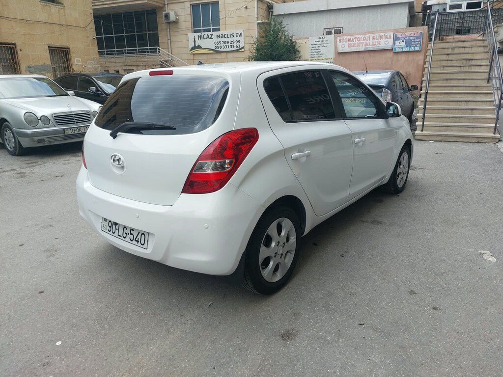 Hyundai i20, 1.4 L, 2011 il, 200 453 km 90-LG-540 — Avtomobillər, Bakı (2)