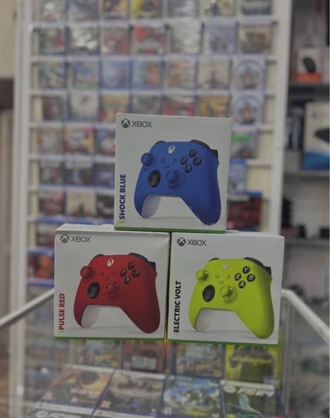 Oyun pultu Xbox Series X/S Wireless Controller — Bakı