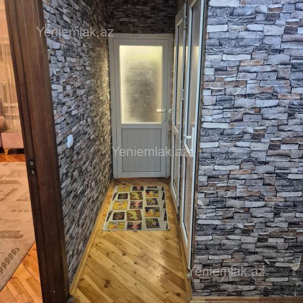 Satılır 5 otaqlı Bina evi menzil (Köhnə tikili), 100 m², 10-cu mikrorayon — Mənzil, Sumqayıt (2)