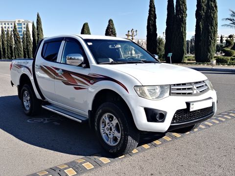 Mitsubishi L200, 2.5 L, 2011 il, 465 000 km — 23 000 ₼ · Gəncə · Avtomobillər Mitsubishi L200, 2.5 L, 2011 il, 465 000 km — Gəncə