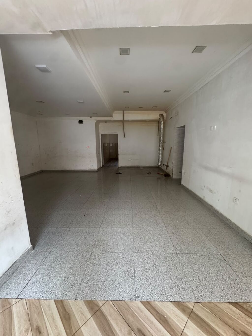 Obyekt İcarəyə Verilir. Bakixanov ərəblinkada-tam — Ofis, Bakı (4)