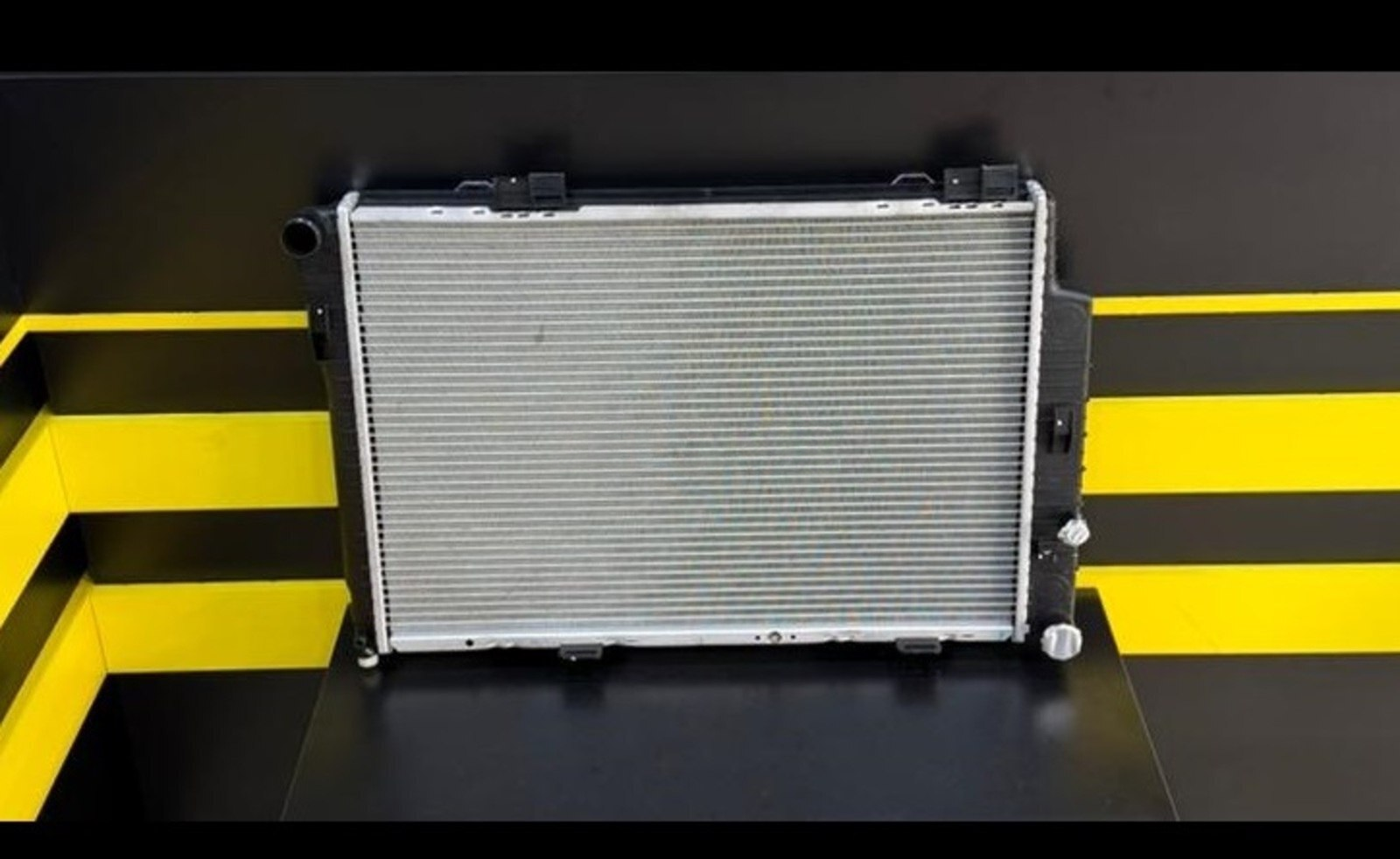 Su radiatoru Mercedes-Benz W202 — Bakı