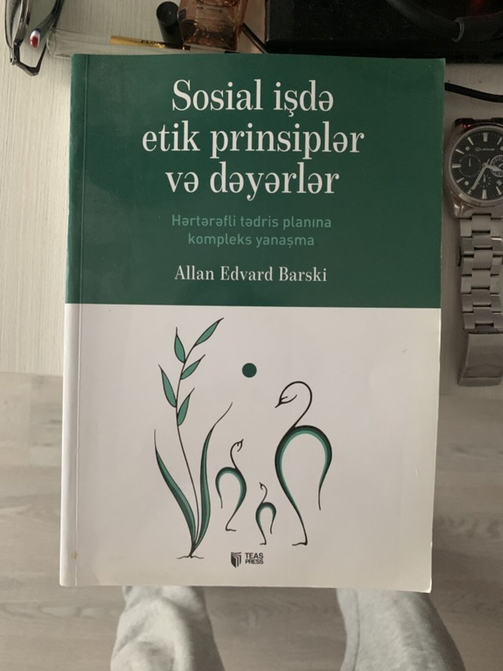 Məhsul: Kitab – “Sosial işdə etik prinsiplər və dəyərlər: Hərtərəfli — Kitablar, Masazır