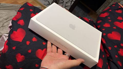 Ноутбук Apple MacBook Neo 13 (A18 Pro) Silver Был куплен в Июне из-за — Bakı