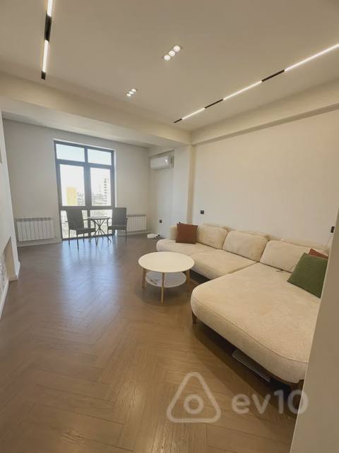 2 otaqlı mənzil, 72 m², Şirin Mirzəyev küçəsi — kirayə — Bakı