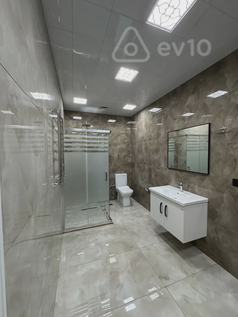 3 otaqlı mənzil, 151 m², tib uni — kirayə — Mənzil, Bakı (7)