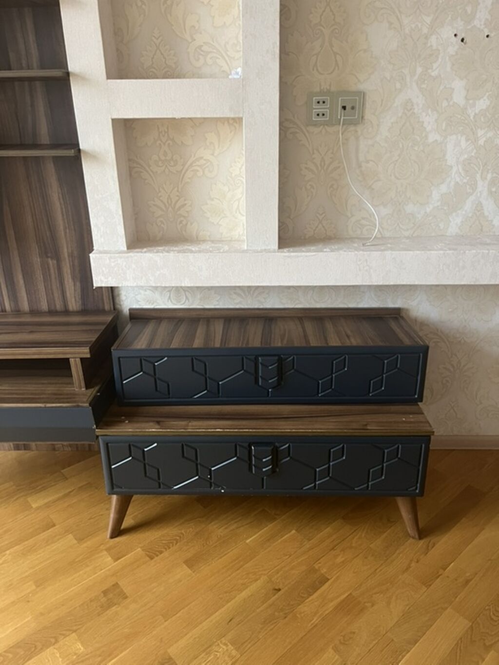 TV üçün modullu dəst - Material: ağac teksturalı laminat/MDF — Qonaq otağı üçün, Bakı (6)