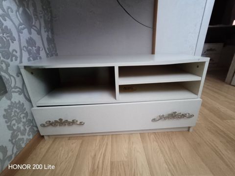 Yeni, tam səliqəli dəbdəbəli mebellər, hamısı birlikdə satılır, ayrıca — 200 ₼ · Bakı · Qonaq otağı üçün Yeni, tam səliqəli dəbdəbəli mebellər, hamısı birlikdə satılır, ayrıca — Bakı