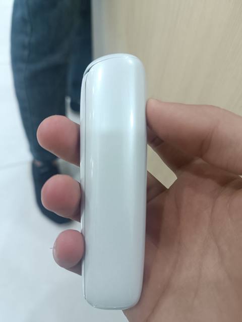 Ploom tütün çubuqları üçün qızdırıcı cihaz - Rəng: ağ, parlaq korpus — Bakı