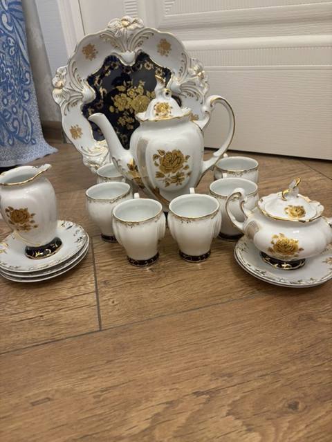 Çay dəsti, rəng - Qızılı, Farfor, 6 nəfərlik — 50 ₼ · Bakı · Süfrə qabı Çay dəsti, rəng - Qızılı, Farfor, 6 nəfərlik — Bakı