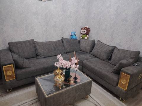 İşlənmiş, Klassik divan, Qonaq otağı üçün, Açılmayan, Azərbaycan — 550 ₼ · Digah · Yumşaq mobilya dəstləri İşlənmiş, Klassik divan, Qonaq otağı üçün, Açılmayan, Azərbaycan — Digah