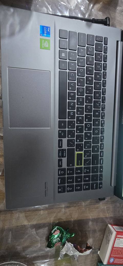 ASUS VivoBook noutbuku - Prosessor: Intel Core i5 (11‑ci nəsil — 1 500 ₼ · Bakı · Asus ASUS VivoBook noutbuku - Prosessor: Intel Core i5 (11‑ci nəsil — Bakı
