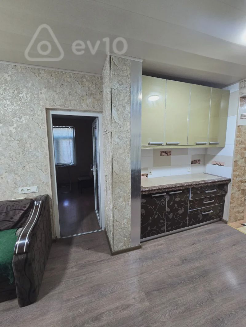 For rent: 4-room apartment (old building), 100 m² — Mənzil, Bakı (7)