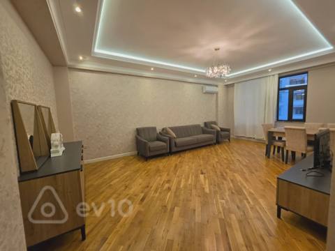 3 otaqlı mənzil, 130 m², Əliəşrəv Əliyev — kirayə — Bakı
