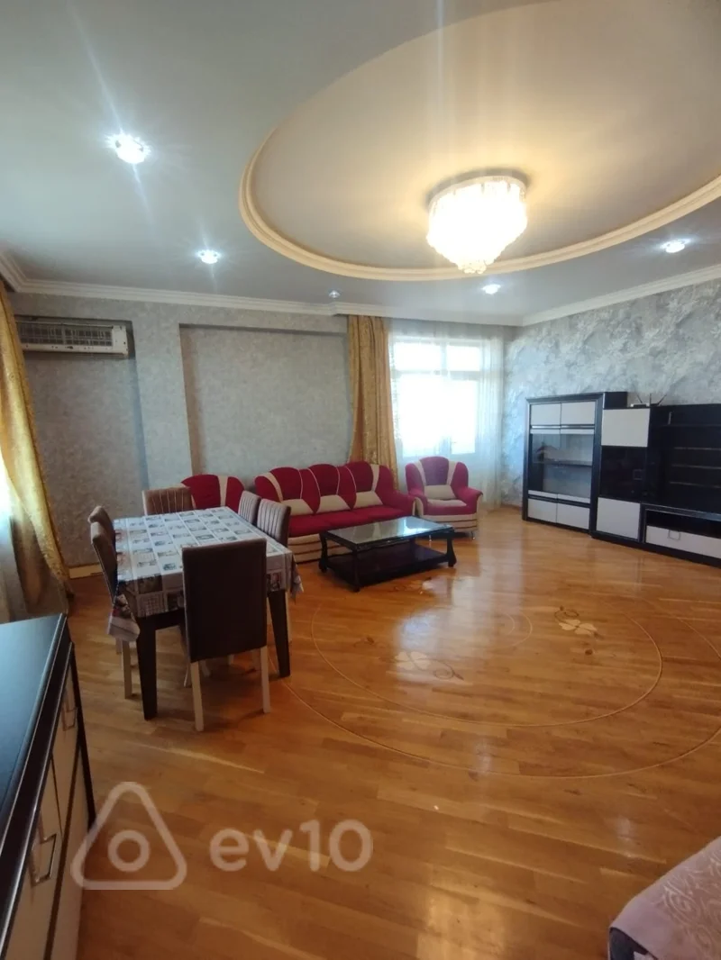 3 otaqlı mənzil, 151 m², Yeni Yasamal Esed Emedov kucesi — Bakı