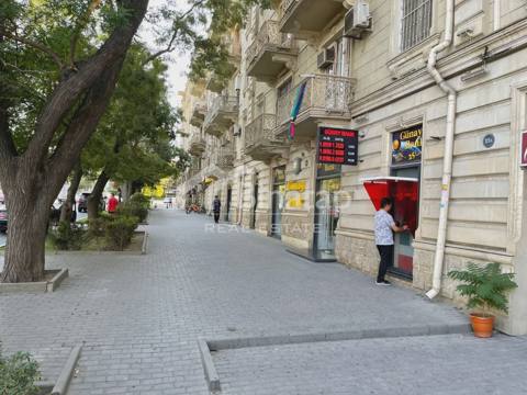 Satılır obyekt 60 m², Elmlər Akademiyası metrosu, Yasamal rayonu — 1 270 000 ₼ · Bakı · Əmlak Satılır obyekt 60 m², Elmlər Akademiyası metrosu, Yasamal rayonu — Bakı