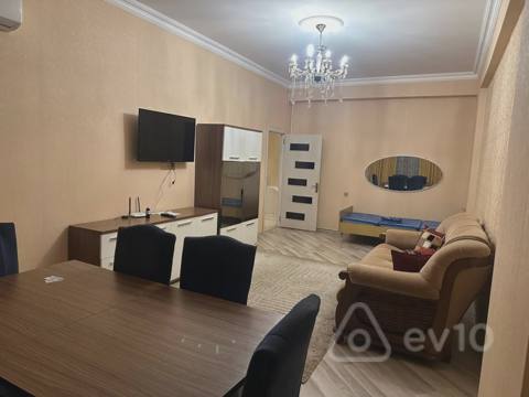2 otaqlı mənzil, 65 m², Insaatcilar metrosu — kirayə — Bakı
