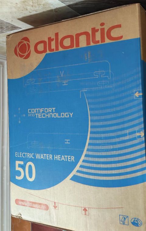Ariston 100m təzədi 50lt unvan sebail. Kod2294. Samirə — 100 ₼ · Bakı · Su qızdırıcılar Ariston 100m təzədi 50lt unvan sebail. Kod2294. Samirə — Bakı