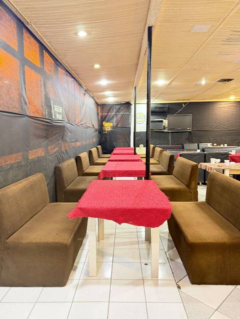 Kafe restoran chay evi uchun divan desti her desti 190 Azn. 5destdir — Bakı