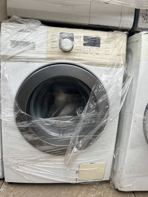 Samsung önyükləməli paltaryuyan maşın - Yükçəkmə: 6 kq - Ön paneldə — 220 ₼ · Bakı · Çamaşır maşınları Samsung önyükləməli paltaryuyan maşın - Yükçəkmə: 6 kq - Ön paneldə — Bakı