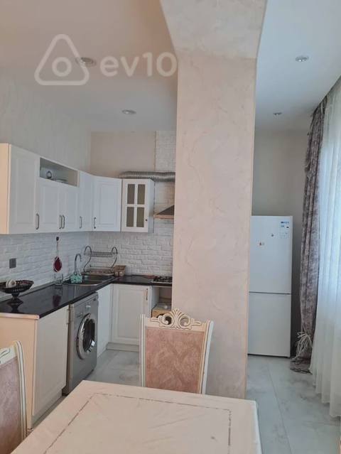 3 otaqlı mənzil, 90 m², Süleyman Rüstəmli — kirayə — Emlak