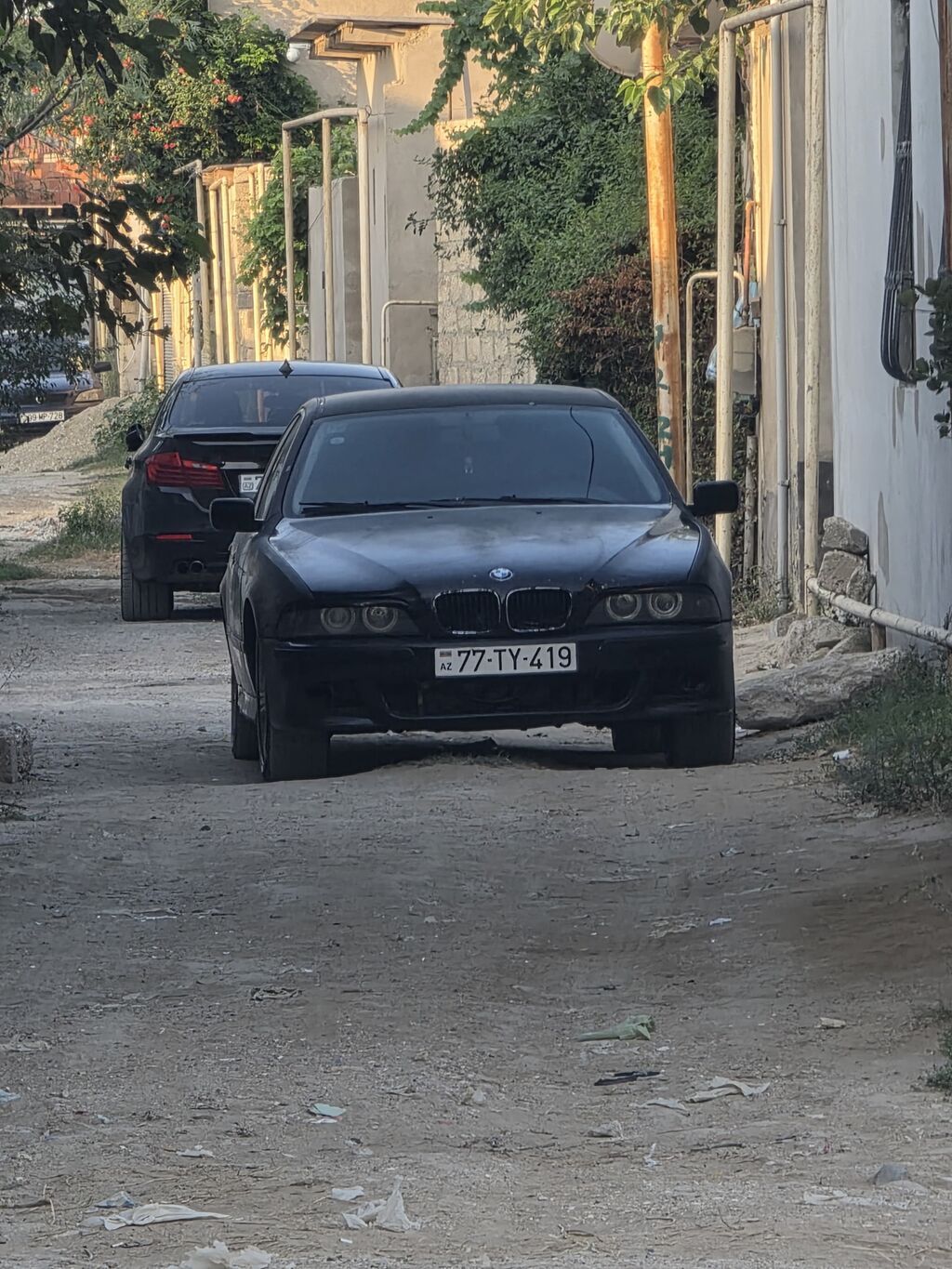 BMW 525: 2.5 l 1998 il Sedan 77-TY-419 — Avtomobillər, Digah (2)