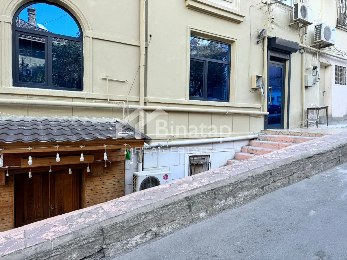 Satılır obyekt 40 m², İçərişəhər metrosu, Səbail rayonu — 150 000 ₼ · Bakı · Əmlak Satılır obyekt 40 m², İçərişəhər metrosu, Səbail rayonu — Bakı