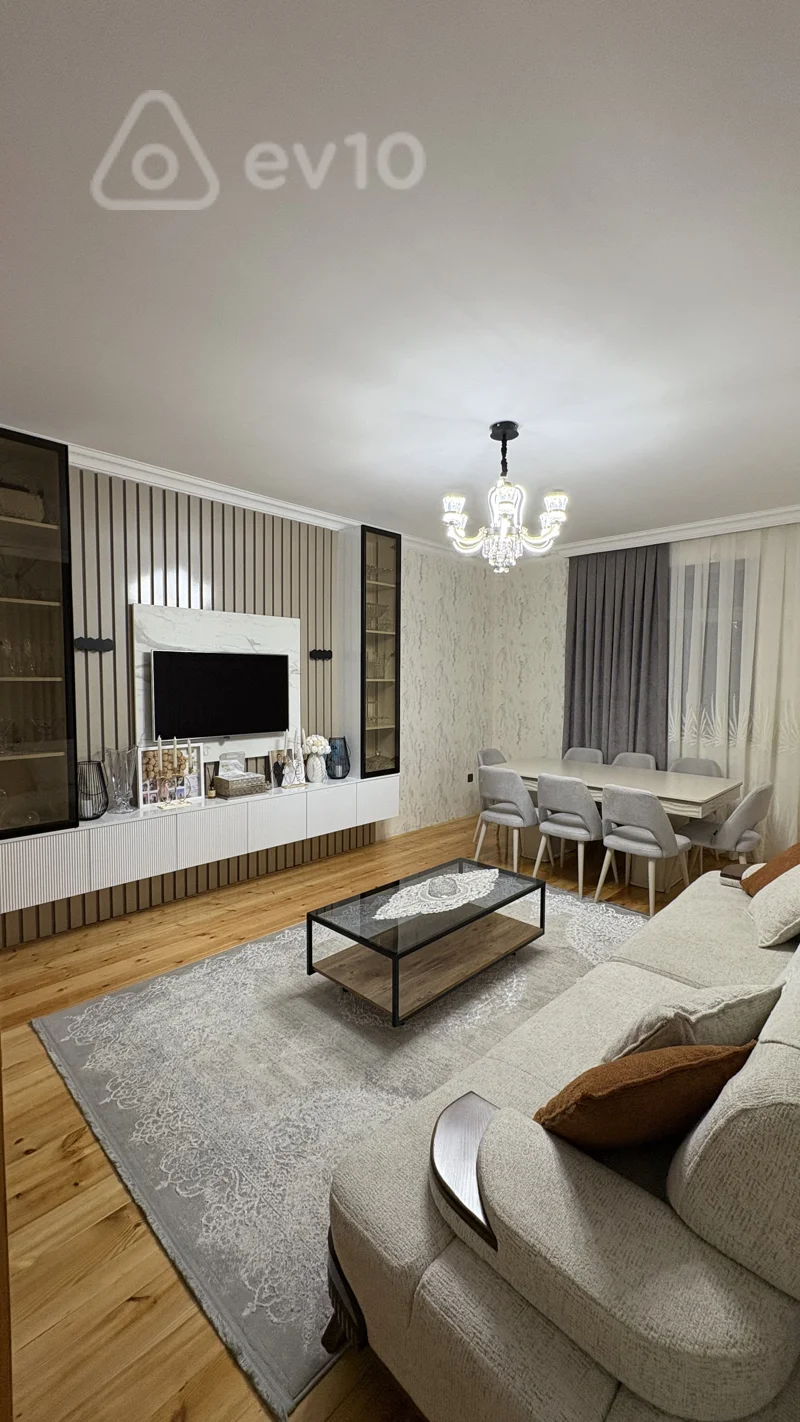 4 otaqlı həyət evi, 185 m², Səbail rayonu, Badamdar qəsəbəsi, 1-ci massiv döngə 5, ev 6 Xürşidbanu Natəvan küçəsi — 325 000 ₼ · Bakı · Ev, villa 4 otaqlı həyət evi, 185 m², Səbail rayonu, Badamdar qəsəbəsi, 1-ci massiv döngə 5, ev 6 Xürşidbanu Natəvan küçəsi — Bakı