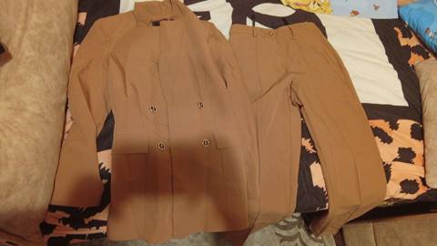 Qadın kostyumu – jaket və şalvar dəsti - Rəng: karamel/qəhvəyi ton — 50 ₼ · Bakı, Nərimanov · Kostyum Qadın kostyumu – jaket və şalvar dəsti - Rəng: karamel/qəhvəyi ton — Bakı