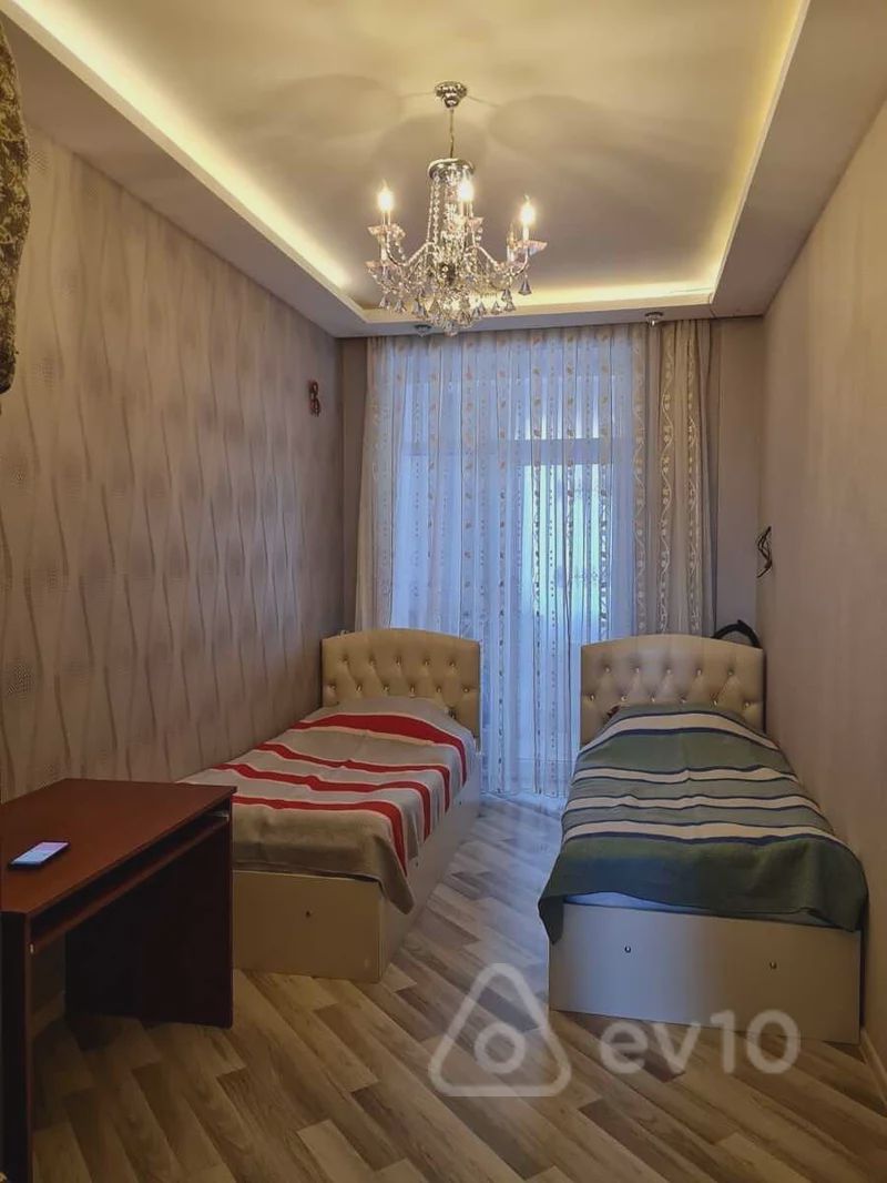 For rent: 3-room apartment (old building), 90 m² — Mənzil, Bakı (9)