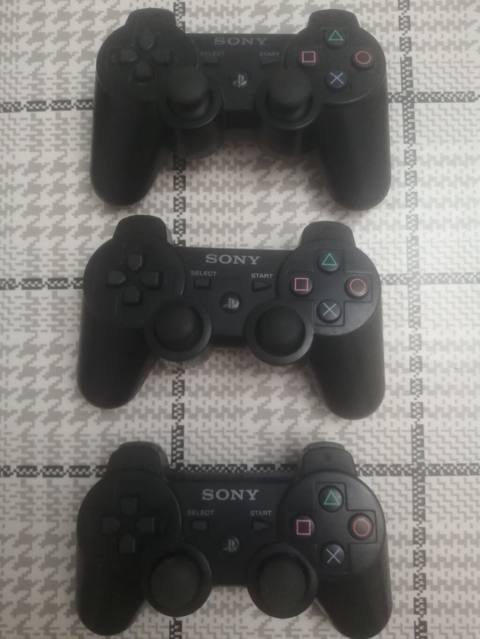Playstation 3 oyun pultu orijinal. Qiymət 3 ədəd üçün nəzərdə tutulub — Bakı