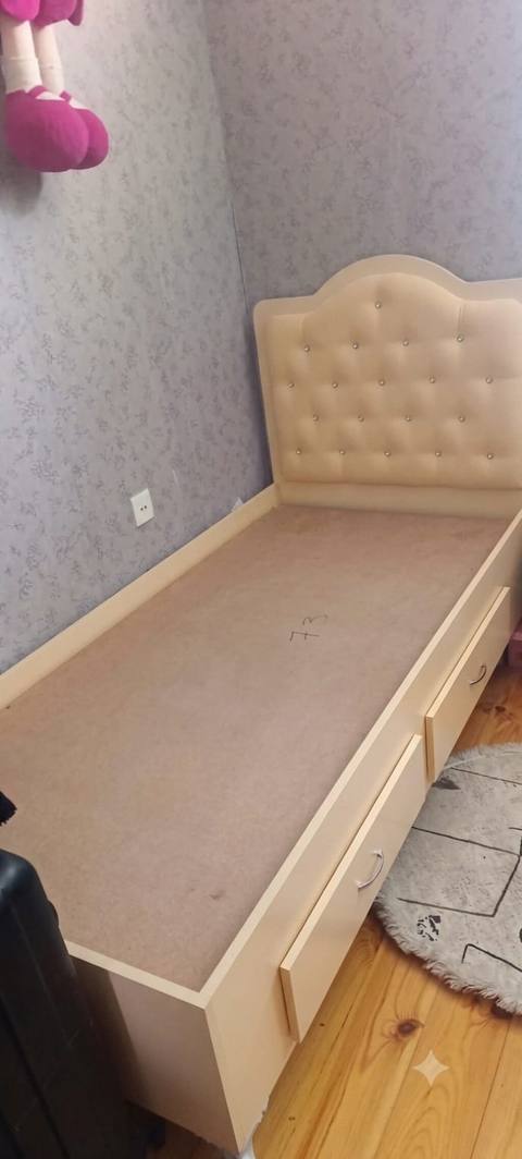 Uşaqlar üçün tək nəfərlik çarpayı - Ölçü: təxmini 90x190 sm (standart — Digah
