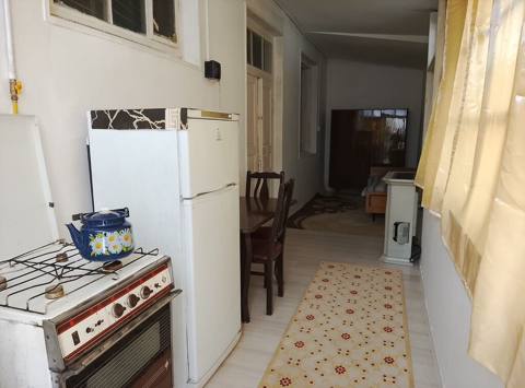 Bileceri avtovagzalin awagisi plowad terefde bir otaqli ev kiraye — Masazır