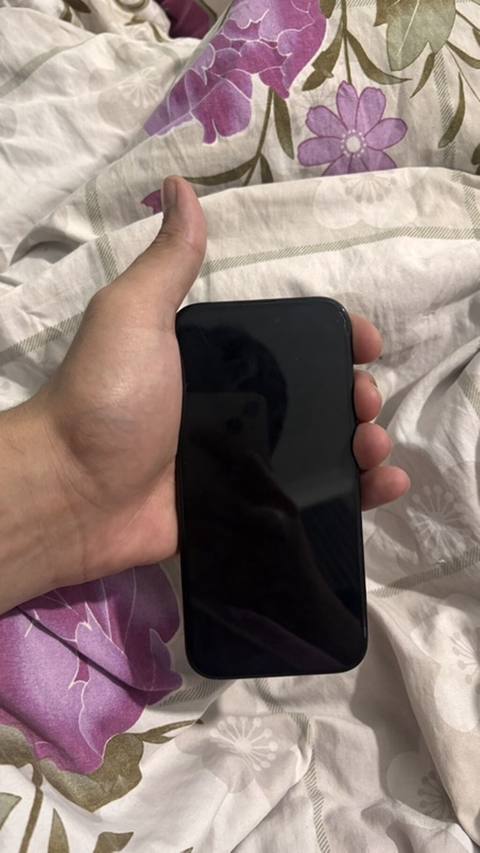 IPhone 16, Qara, Face ID — 900 ₼ · Mingəçevir · Apple iPhone IPhone 16, Qara, Face ID — Mingəçevir