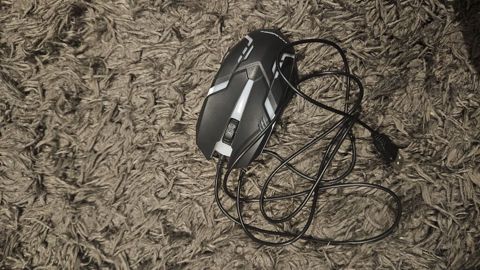 USB naqilli kompüter siçanı - Dizayn: Qara rəngdə, futuristik naxışlı — Bakı