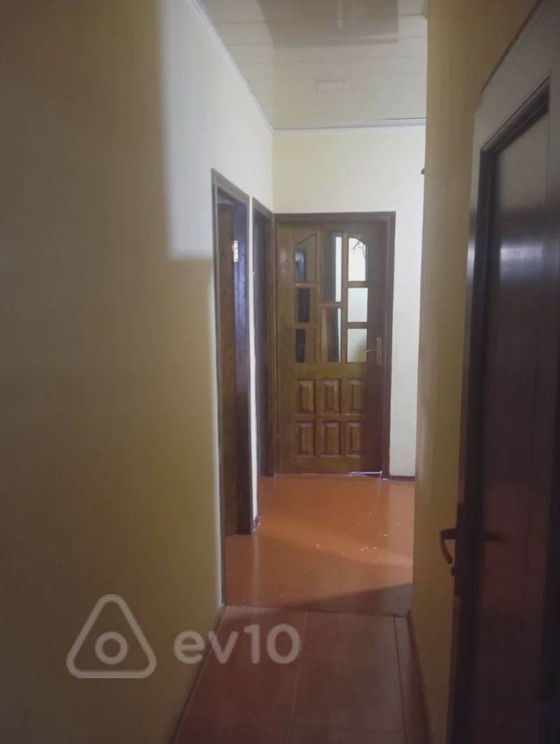 For sale: 4-room apartment (old building), 95 m² — Mənzil, Bakı (2)