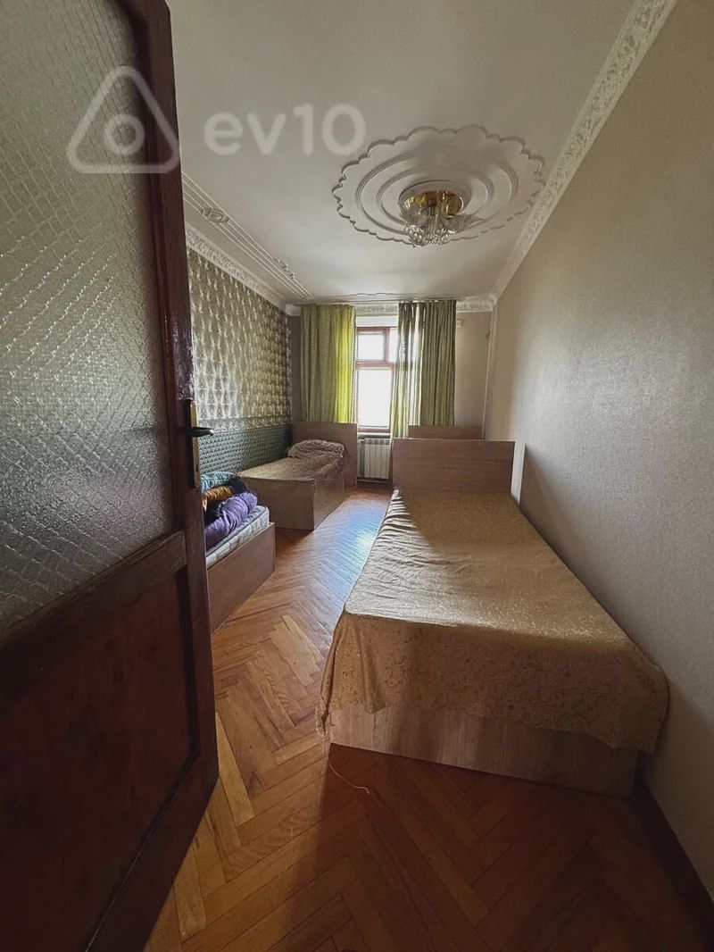 For rent: 2-room apartment (old building), 70 m² — Mənzil, Bakı (10)
