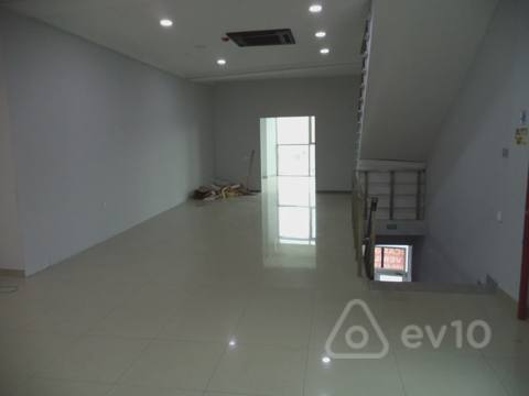 Ofis, 320 m², babek pr 34 — kirayə — Koʻchmas mulk