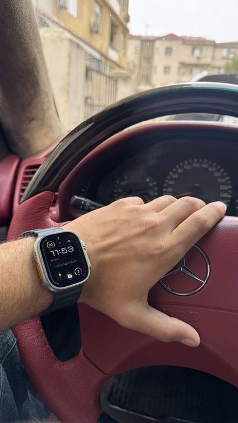 Apple Watch Ultra (49 mm) – titan korpus və Ocean Band tipli qara — 661 ₼ · Digah · Ağıllı saatlar Apple Watch Ultra (49 mm) – titan korpus və Ocean Band tipli qara — Digah