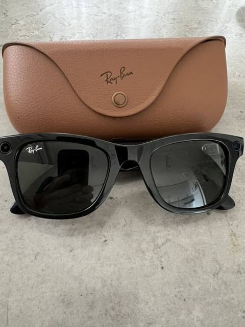Ray-Ban Meta “Wayfarer” ağıllı gün eynəyi - Brend: Ray-Ban Meta — 450 ₼ · Bakı · Eynəklər və aksesuarları Ray-Ban Meta “Wayfarer” ağıllı gün eynəyi - Brend: Ray-Ban Meta — Bakı
